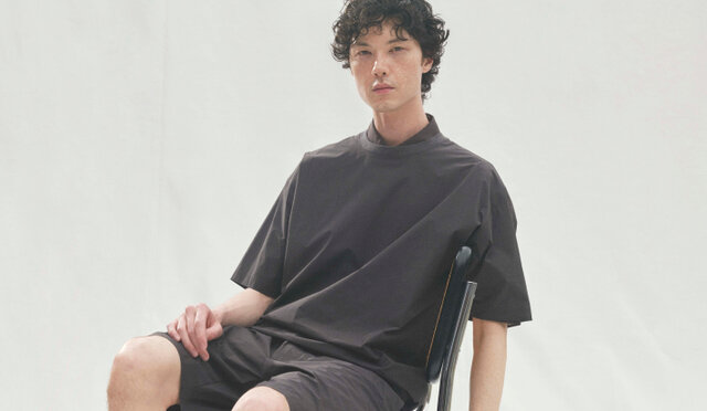 機能と快適をまとう｜MEN｜UA SUMMER 2025 「この夏を、もっと自由に、もっと快適に」