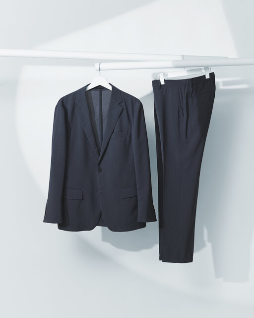 リサイクル素材を採用した、居心地の良い「ユナイテッドアローズ」COZYのセットアップ。