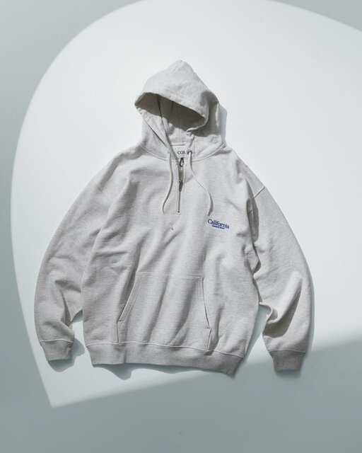 オーガニックコットンを使った「California General Store」のスウェットパーカ。