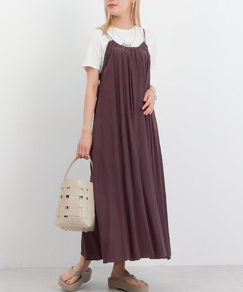 ユナイテッドアローズ／上品マットサテン/ラウンドネックとろみブラウス ネイビー ユナイテッドアローズ／上品マットサテン/ラウンドネックとろみ