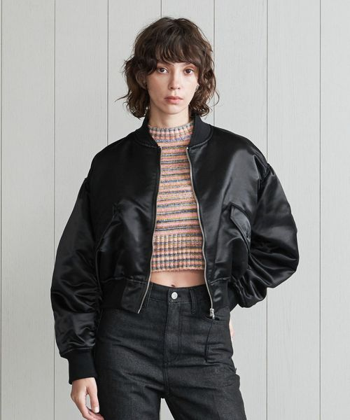 MA-1のインナーを柄ニットにしたコーデ