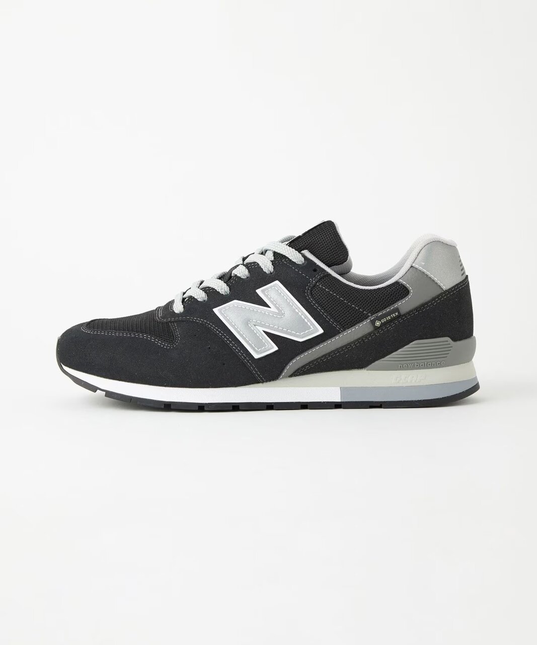 NEW BALANCE 22,000 yen