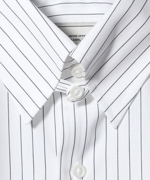 タブカラーシャツ