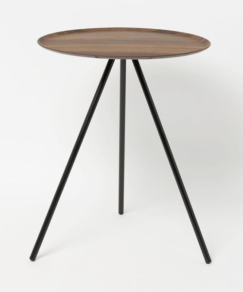 アウトドアのテーブル