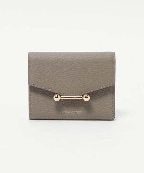 ベージュの財布