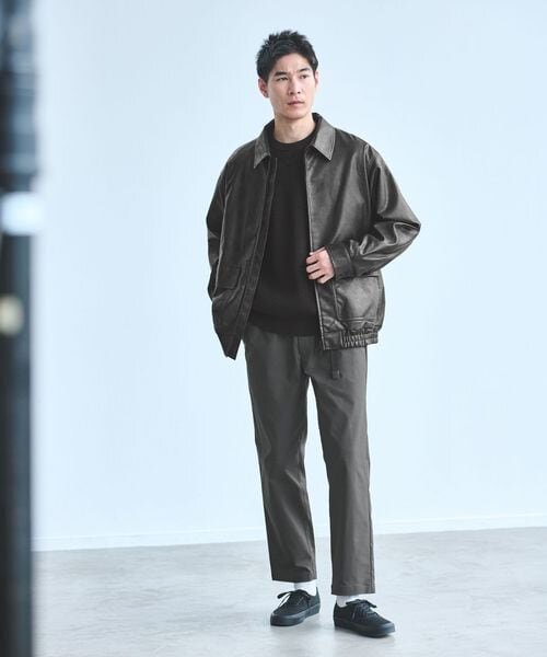 Iラインシルエットの男性