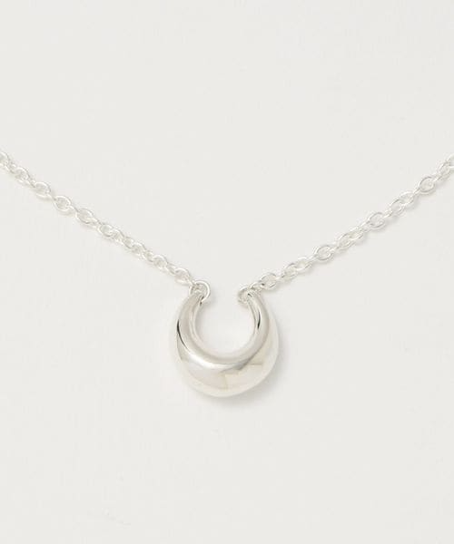 ホースシューモチーフのネックレス