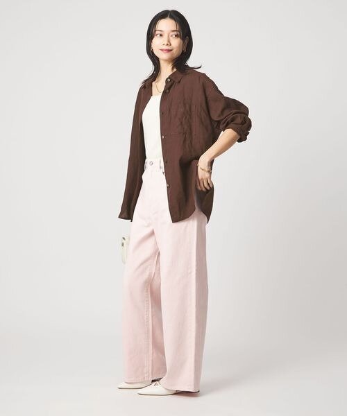 ブラウン×ピンクのコーデ