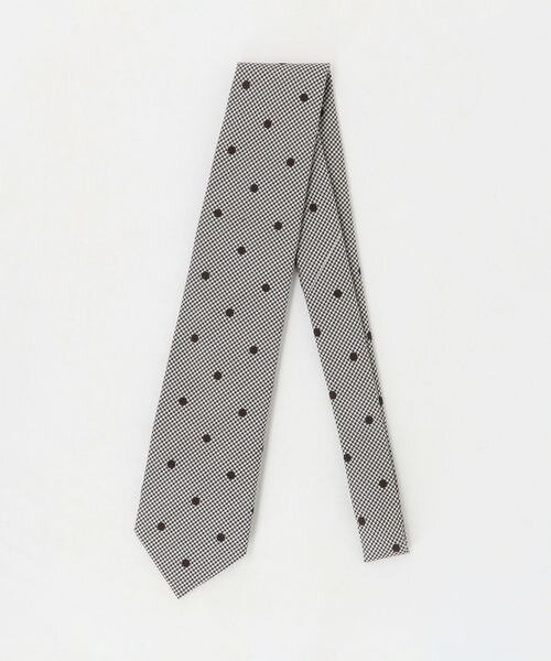 ドット柄のネクタイ