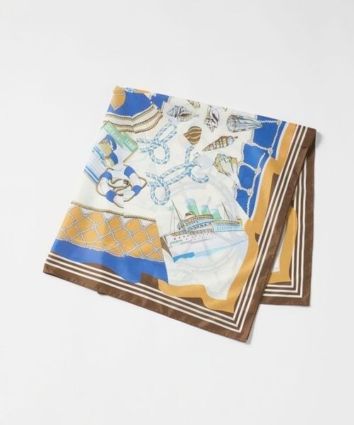 カラフルなスカーフ