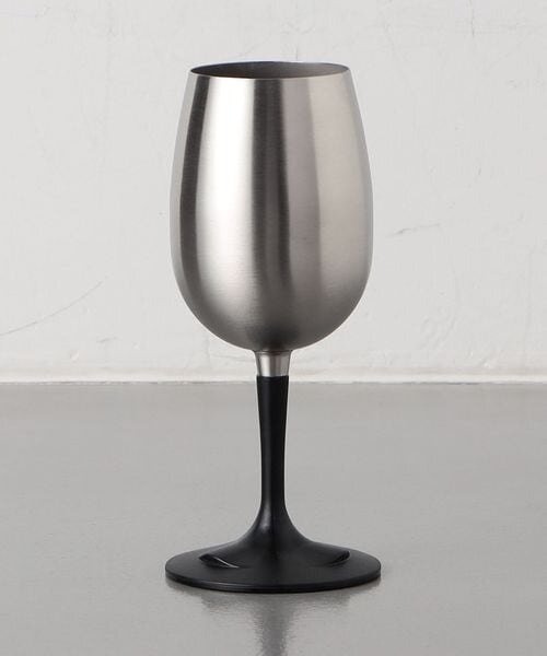 シルバーのワイングラス