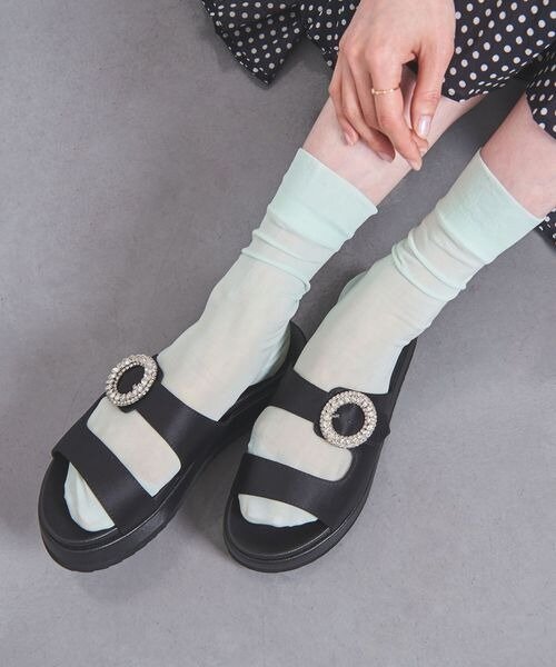 サンダルとソックスのコーデ