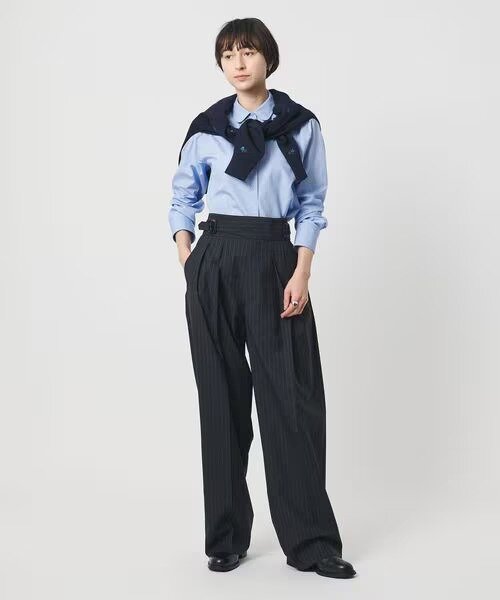 アイビースタイルの女性