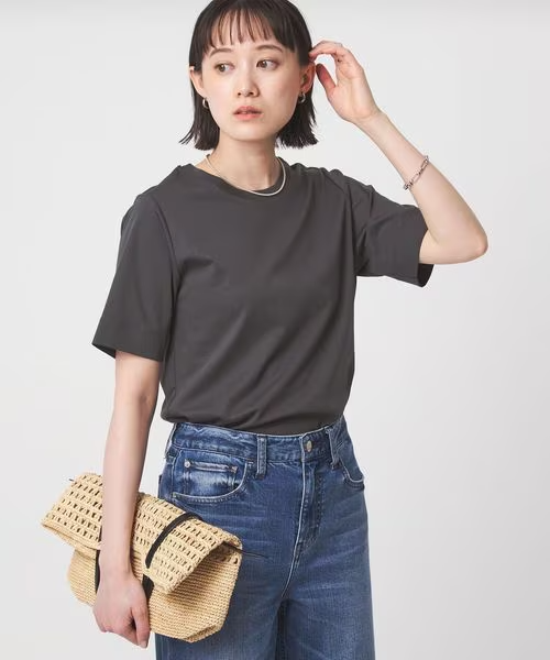 半袖Tシャツを使った気温27度の服装