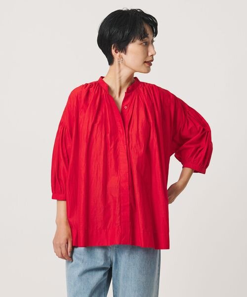春夏の赤コーデ