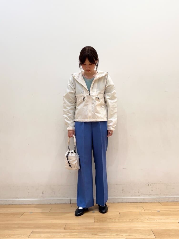 ナイロンジャケットを使った22度の服装