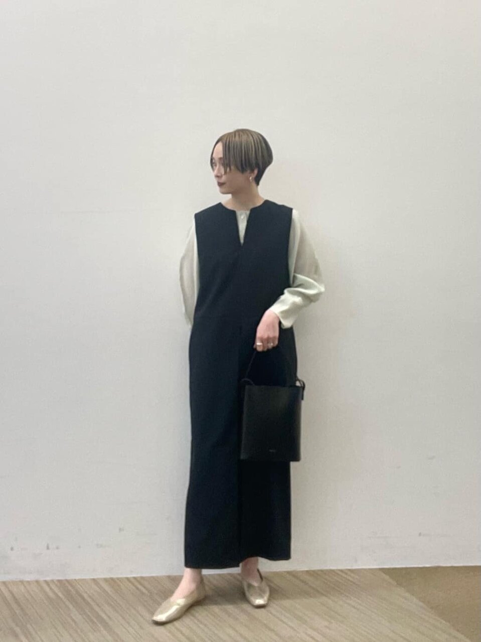 ブラウス×ジャンパースカートのコーデ