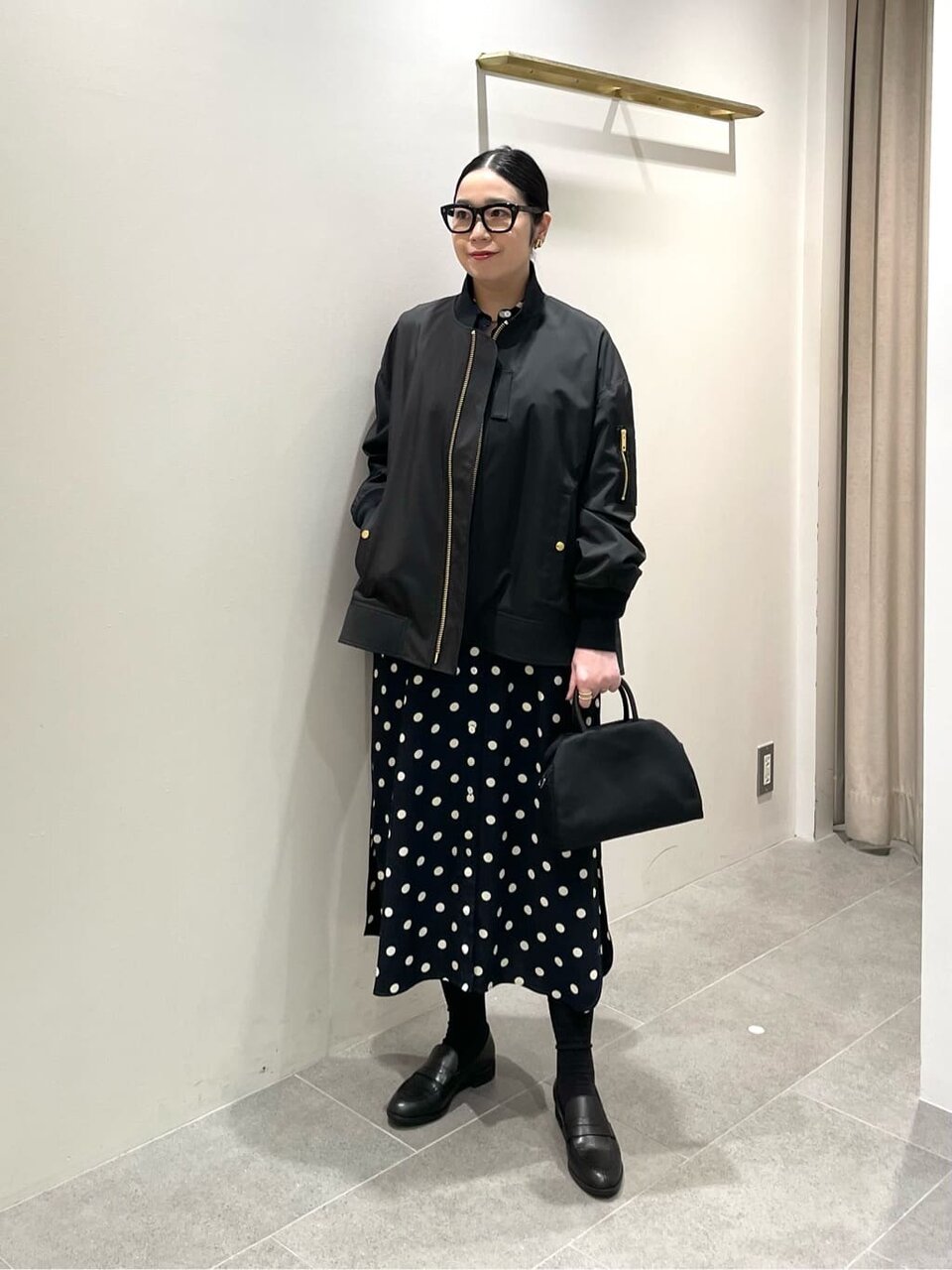 ワンピースを着た女性