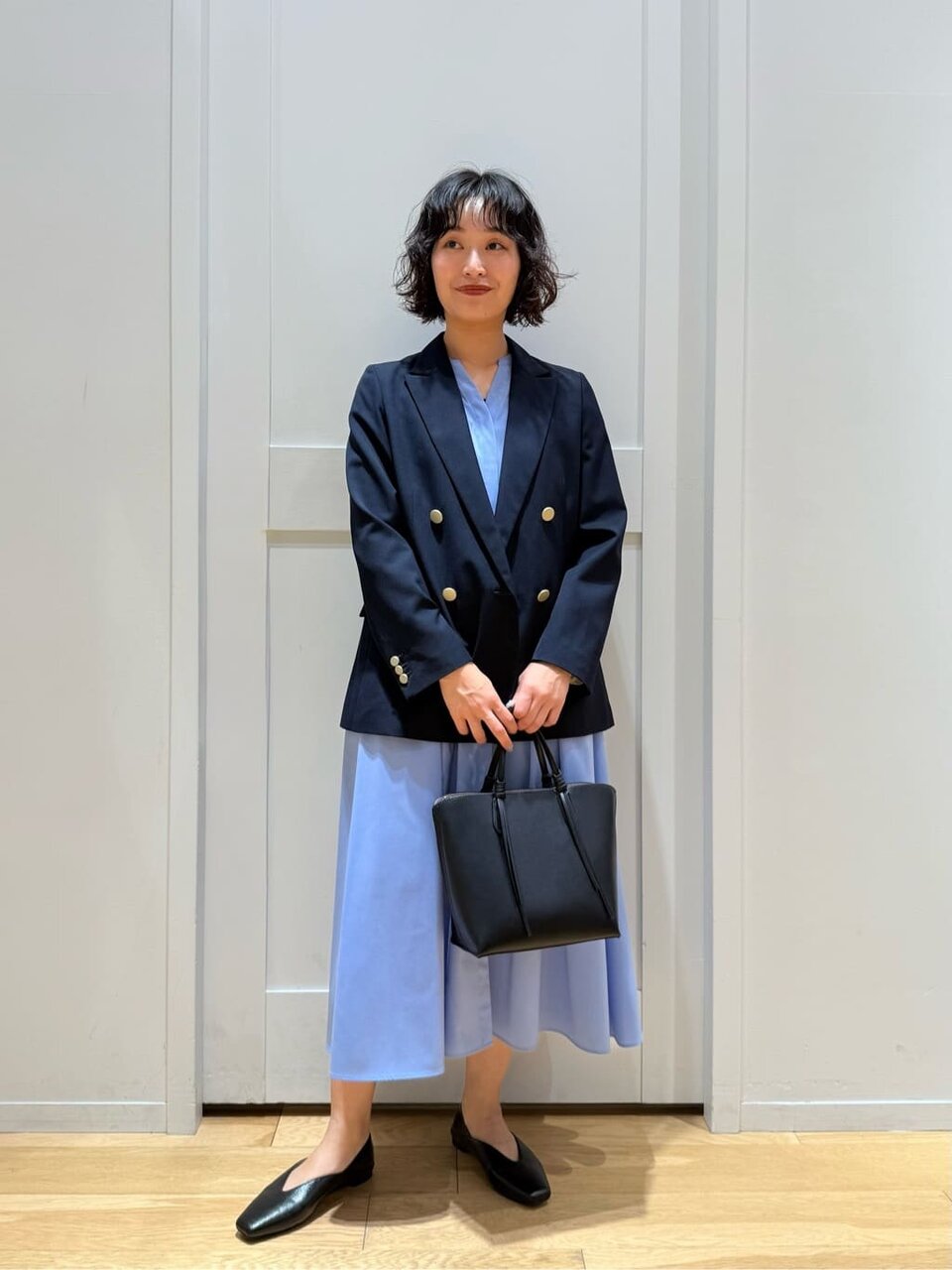 ワンピースを着た女性