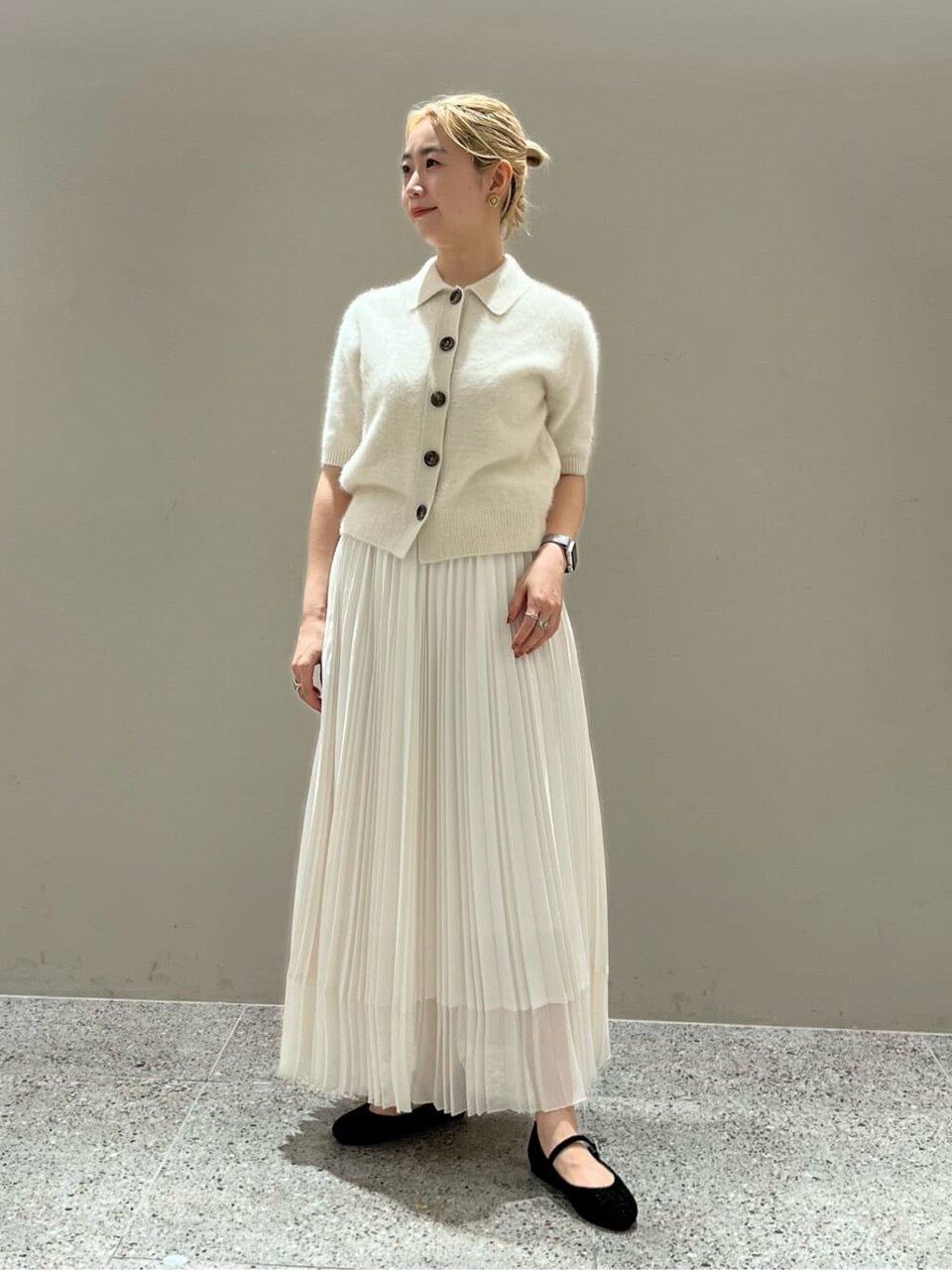 ポロニットを着た女性