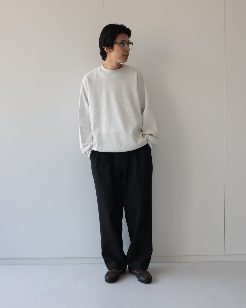 グレートップス×スラックスのコーデ