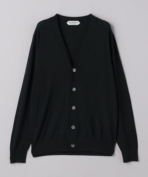 ブラックのカーディガン