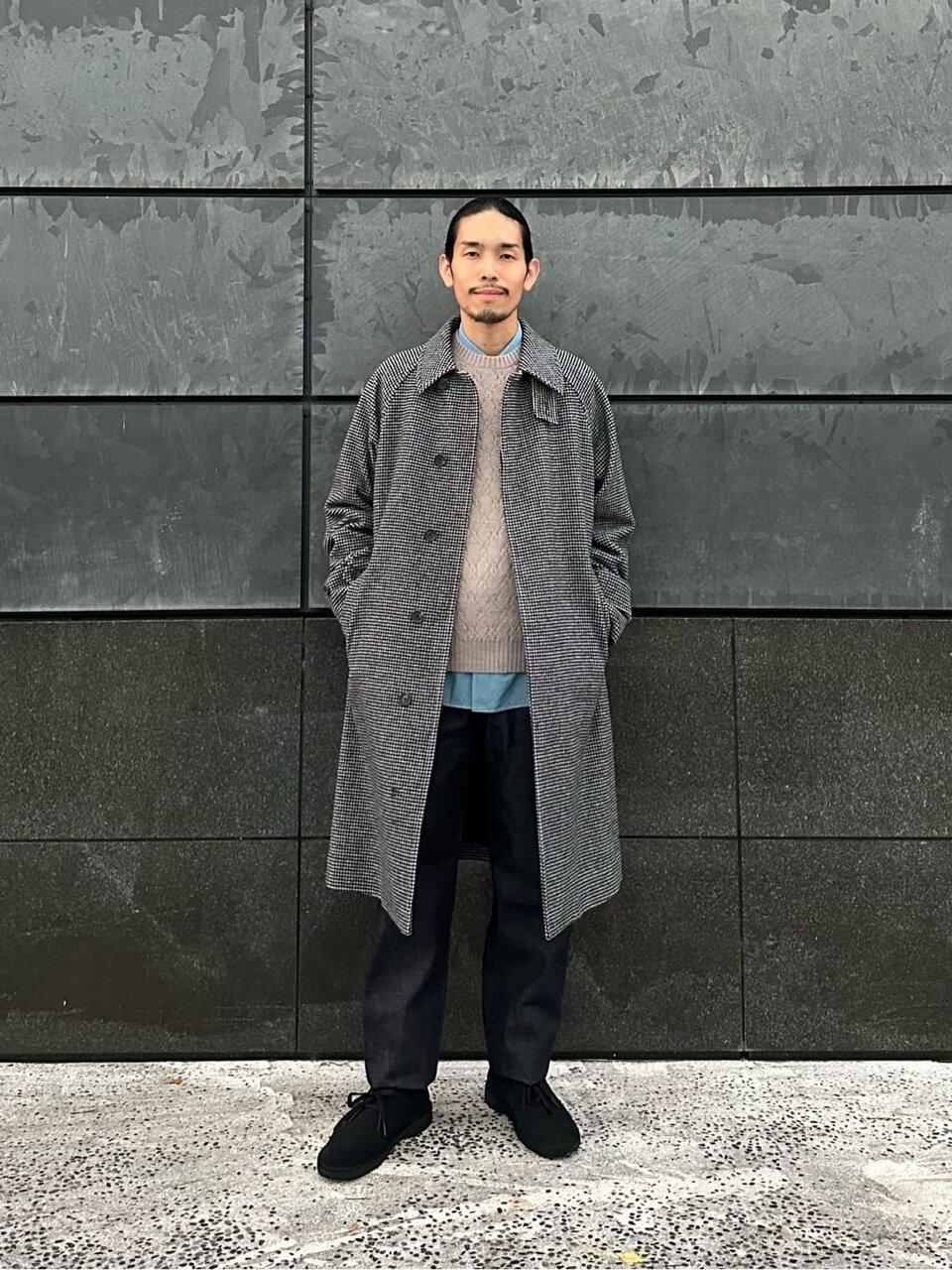 クラシカルな雰囲気のカジュアルコーデ