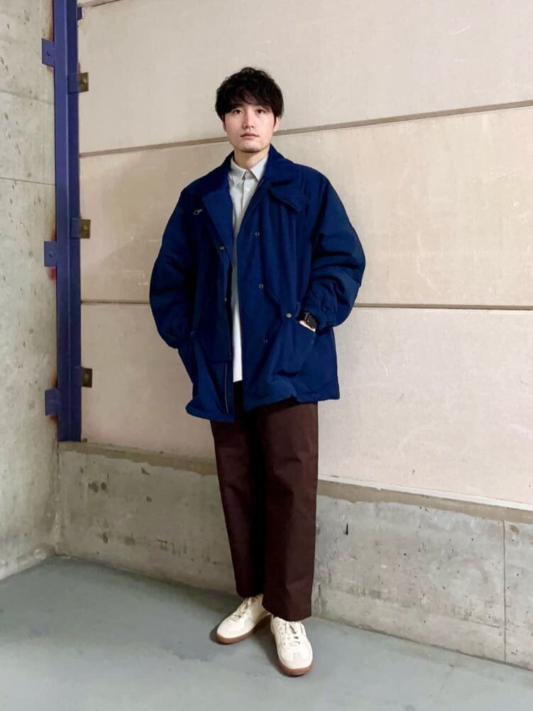 ゆったりシルエットでリラックス感のあるコーデ