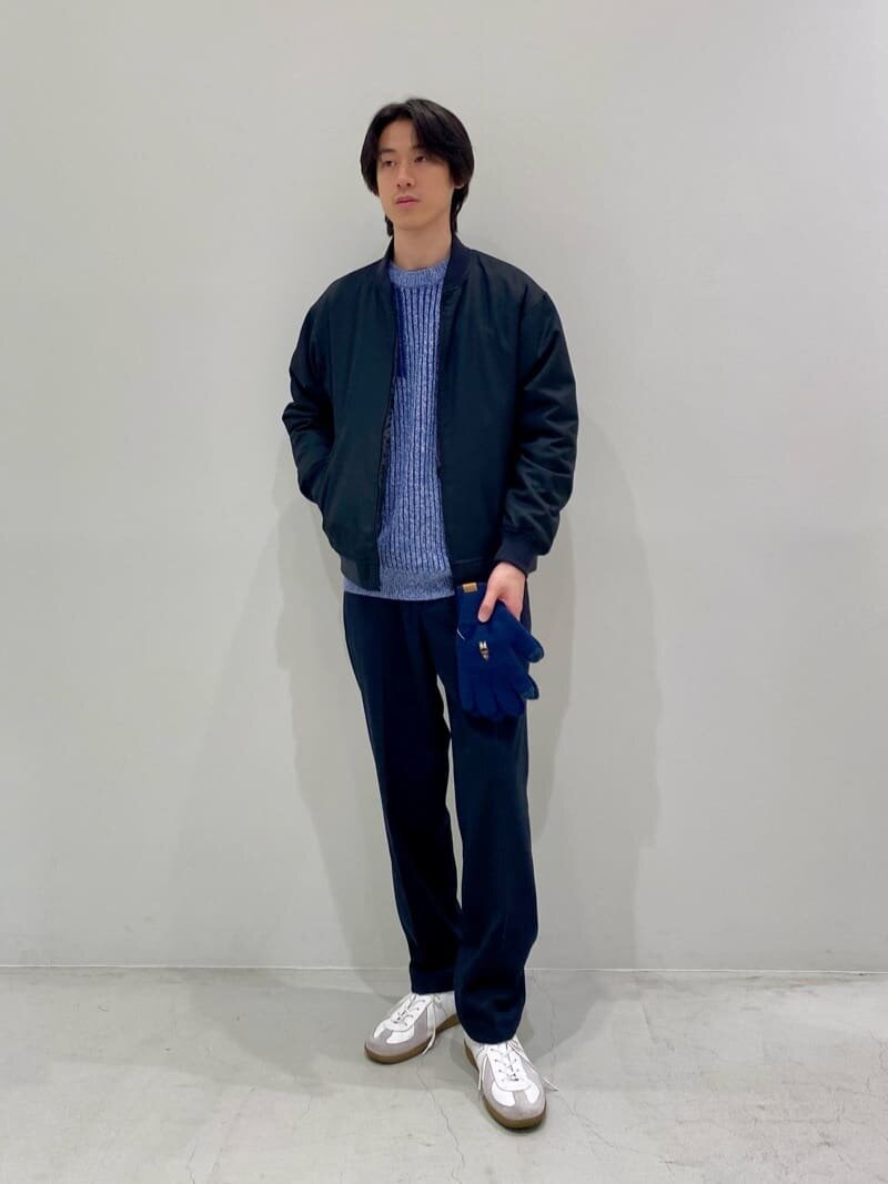 ブルー系のワントーンコーデ