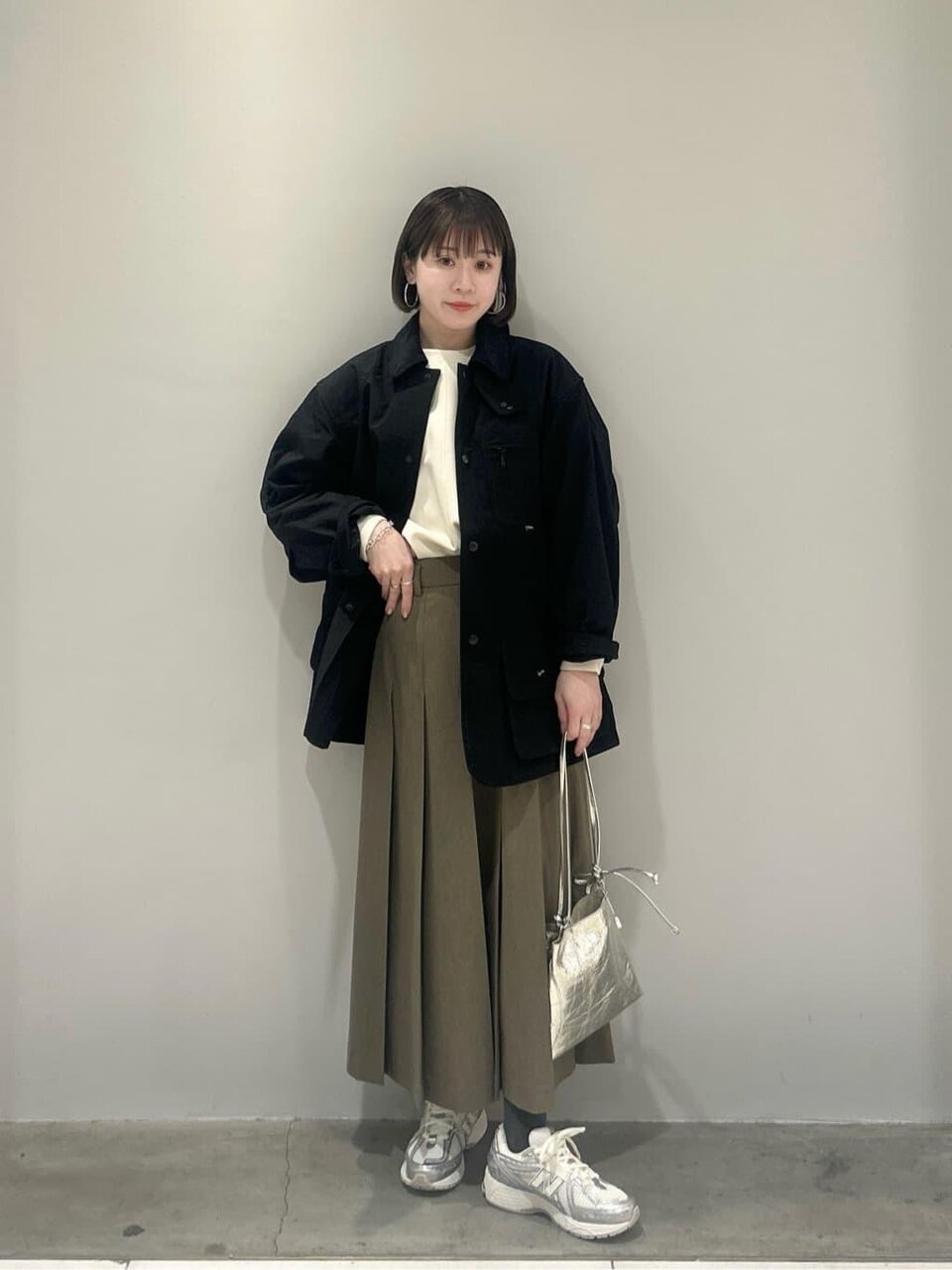 プリーツスカートを使ったカジュアルコーデ