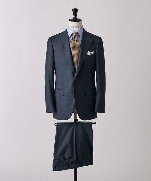 ネイビースーツ