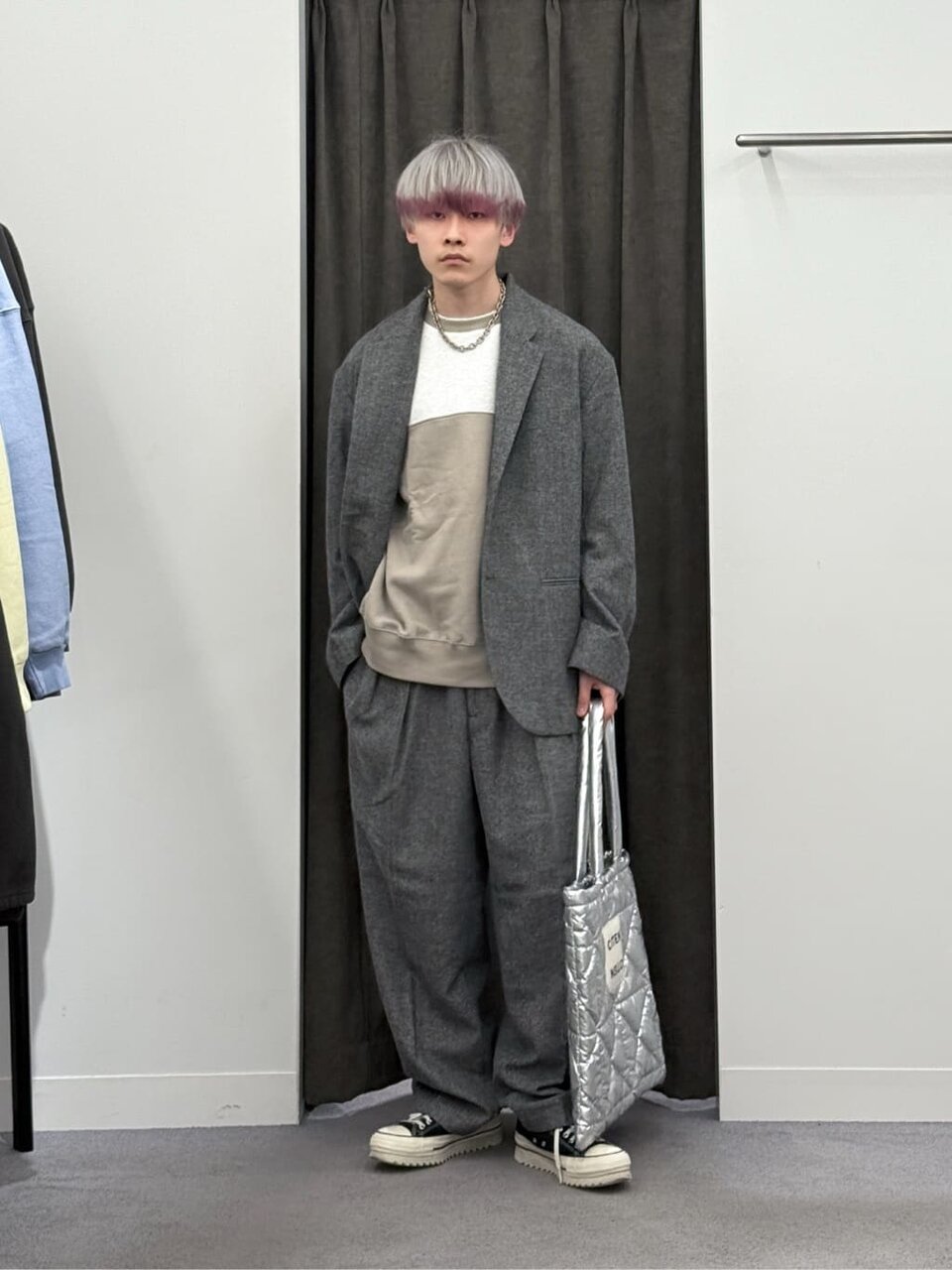 ダディージャケットとシェフパンツのコーデ