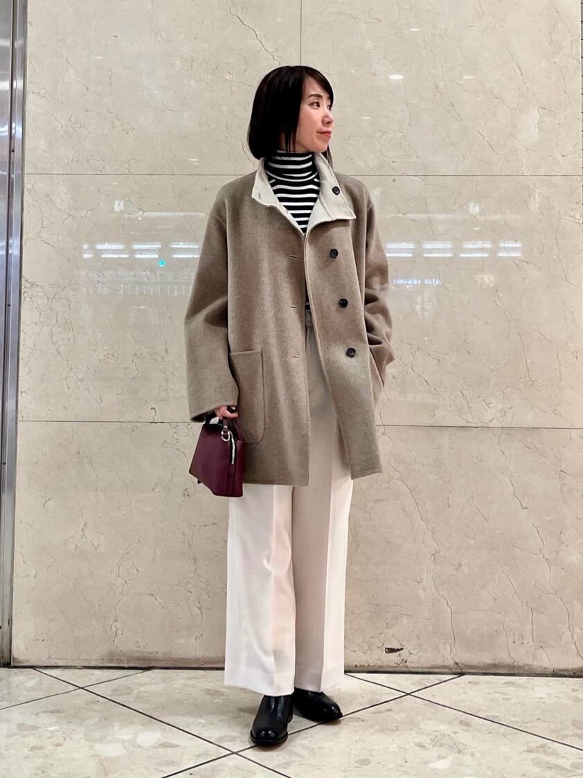 Aラインコートとワイドパンツのコーデ