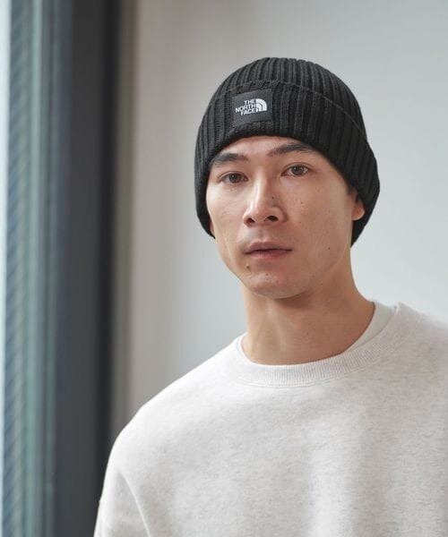 黒のニット帽コーデ