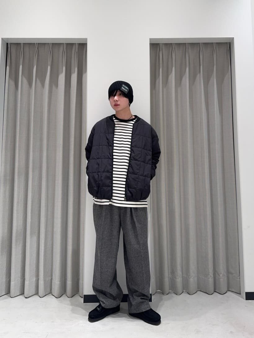 黒ニット帽とボーダーカットソーコーデ