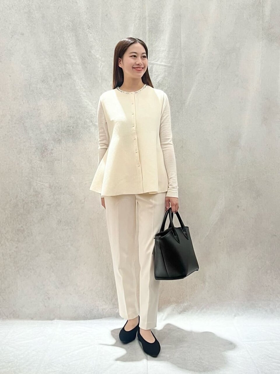 セットアップのビジネスカジュアルコーデ