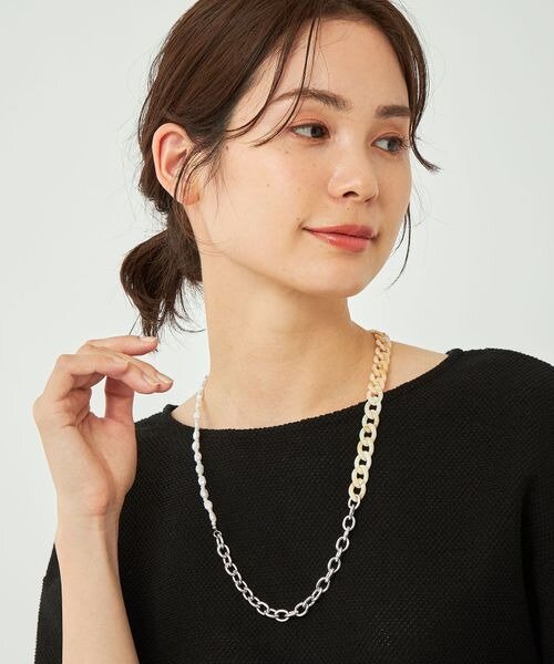 存在感のあるネックレス