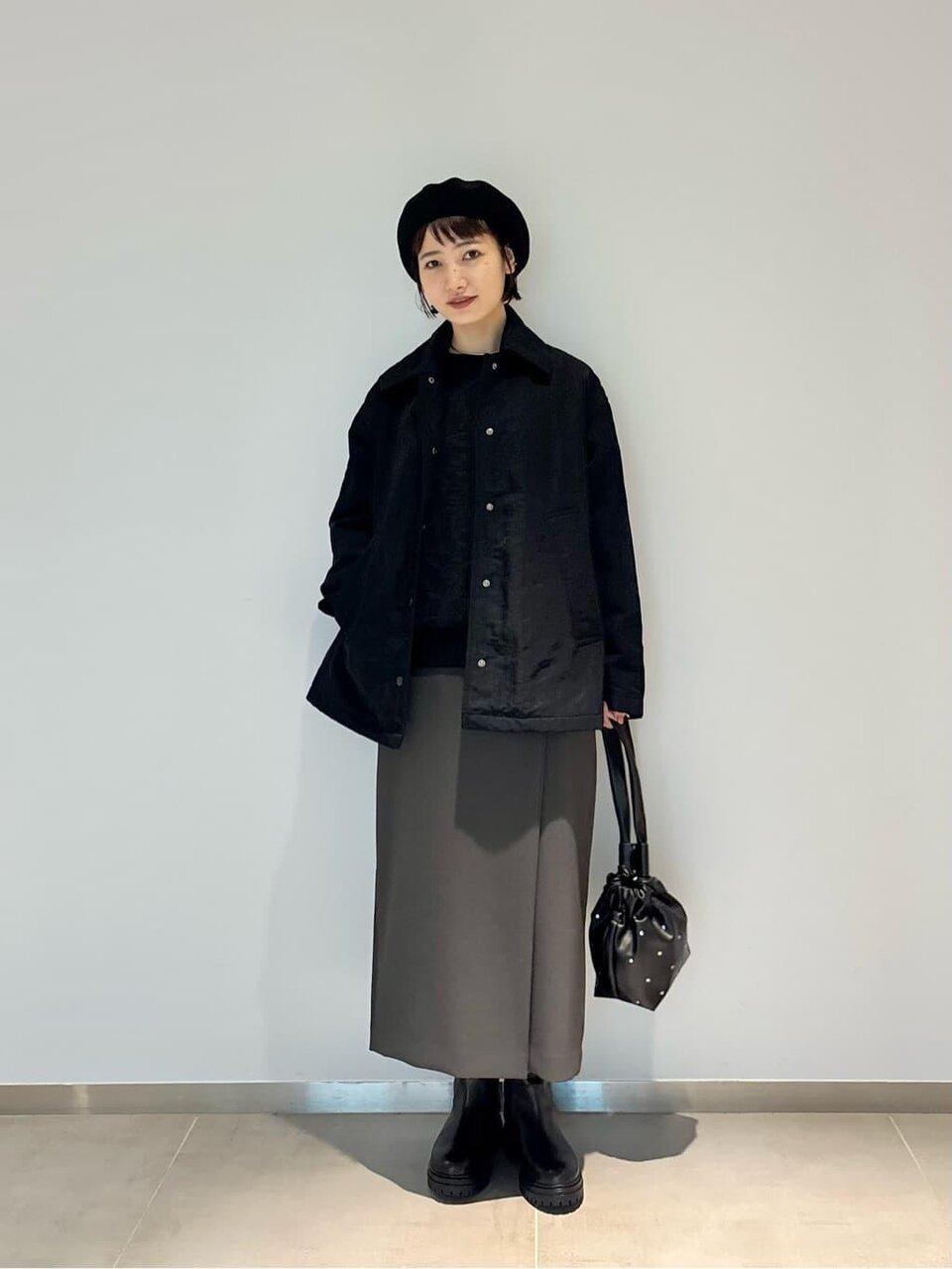 ショートコート×タイトスカートのコーデ