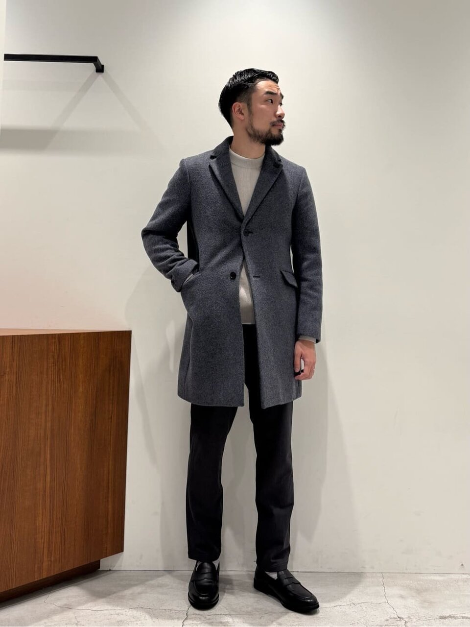 ニット×チェスターコート