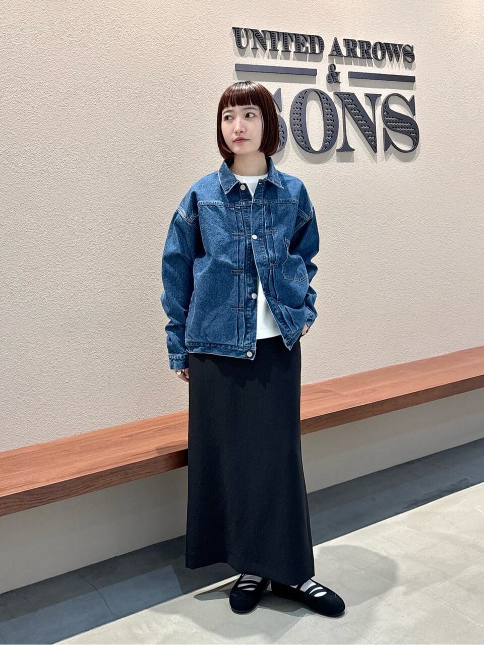 デニムジャケット×ロングスカートのコーデ