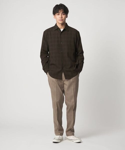 ジャストサイズのアイテムを使った着こなし