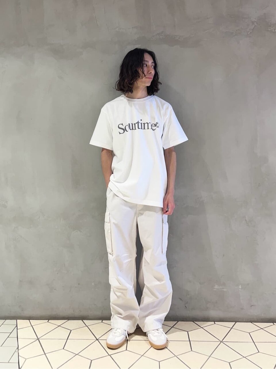 オールホワイトコーデ