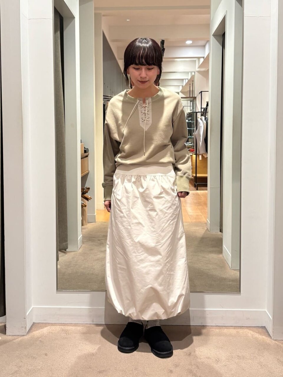 プルオーバーとバルーンスカートの春コーデ