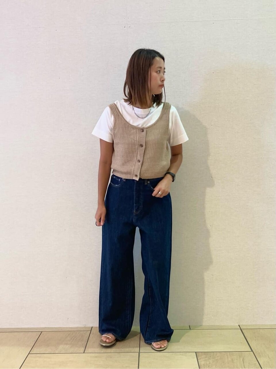 ビスチェを着た女性