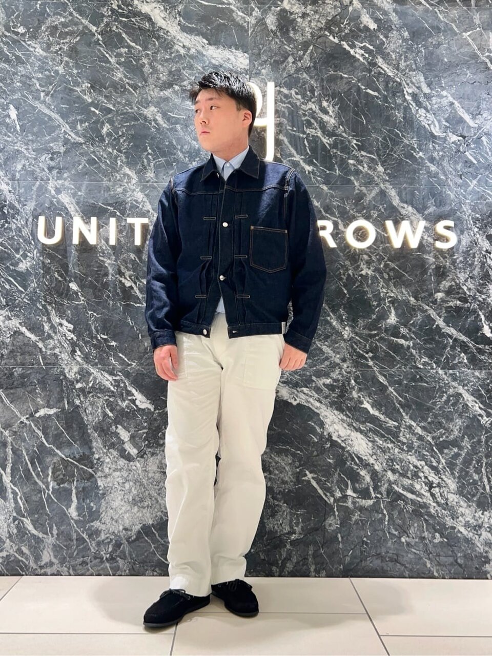 デニムジャケット×ファティーグパンツのコーデ