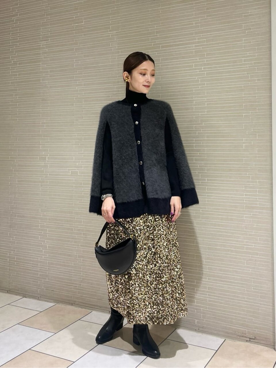 ブルゾンとタイトスカートの40代冬コーデ