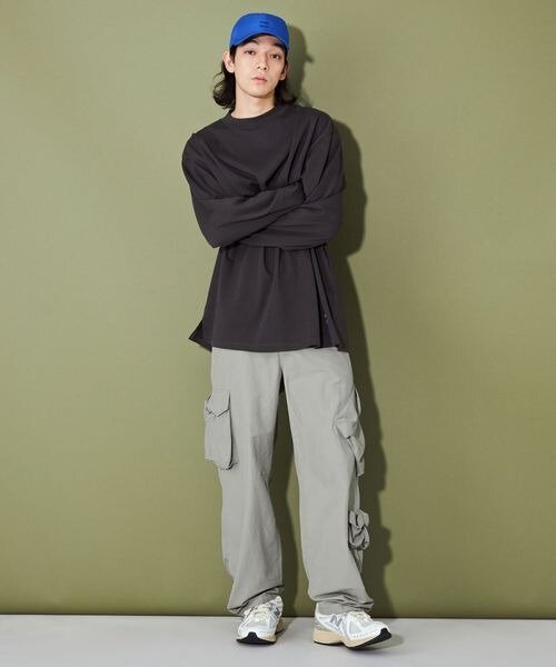 キャップを取り入れたストリートコーデ