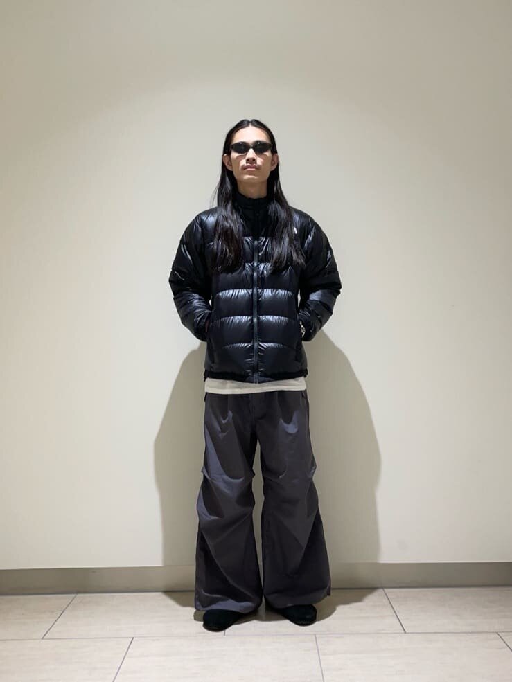 ボリュームパンツを使ったストリートコーデ