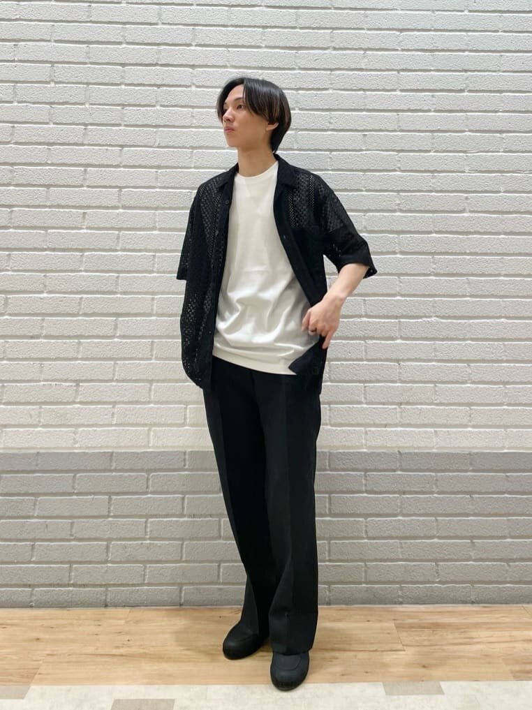 レースシャツのコーデ