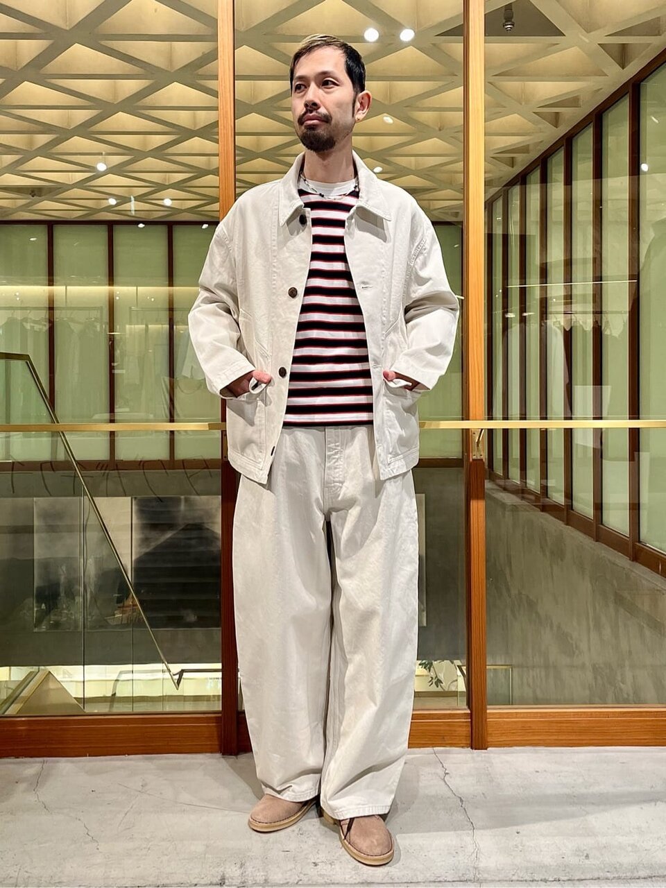 ボーダー柄Tシャツ×デニムジャケットのコーデ